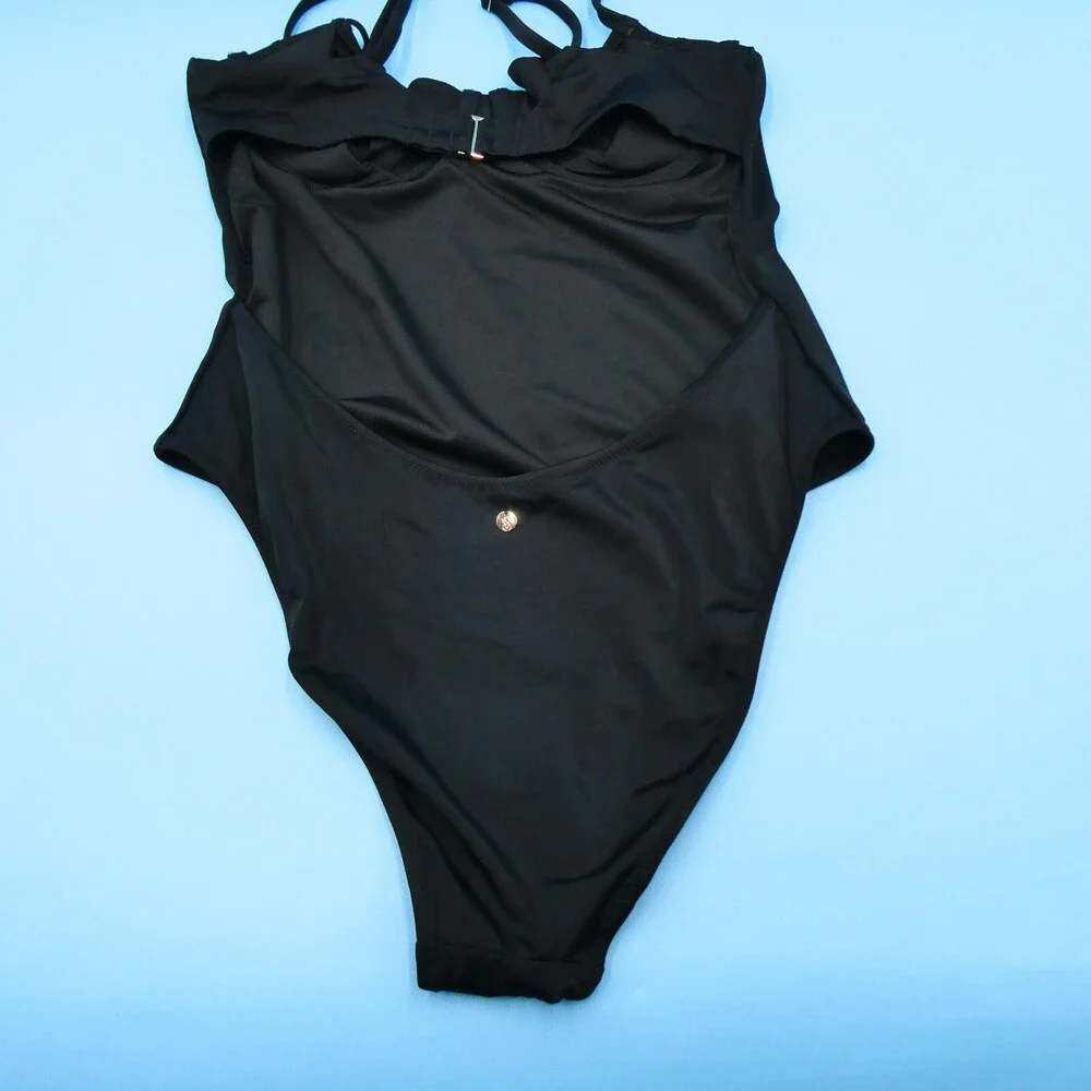 Victorias Secret Medium Black Smooth Underwire Lightly Padded One Piece Swimsuit